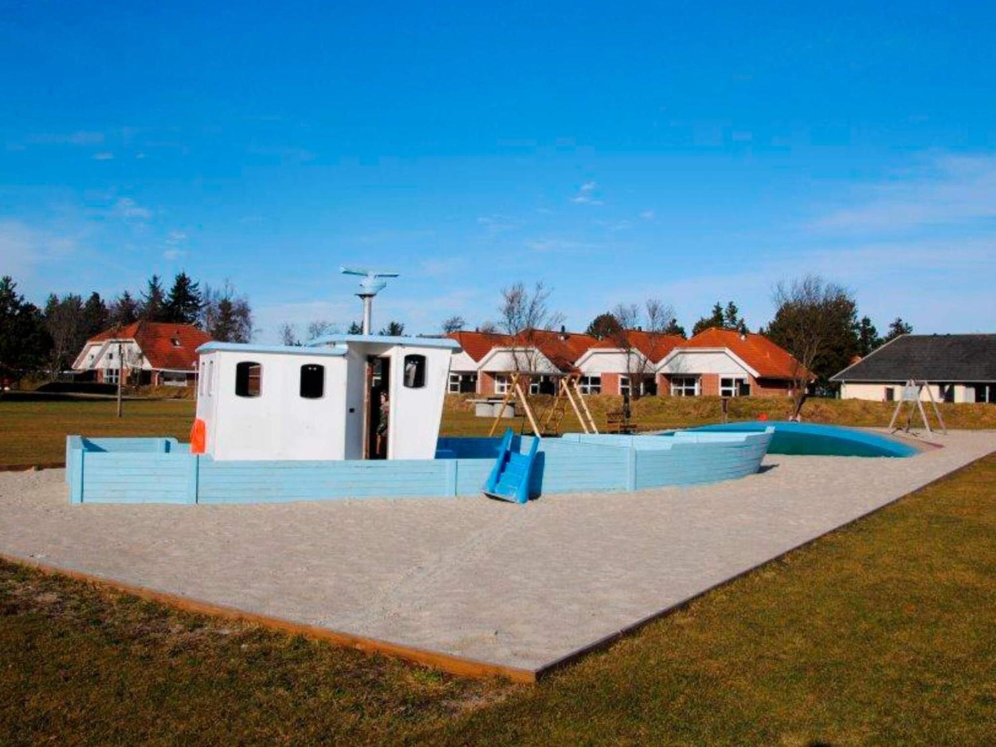 6 Person Holiday Home On A Holiday Park In Bl Vand Блаванн Экстерьер фото